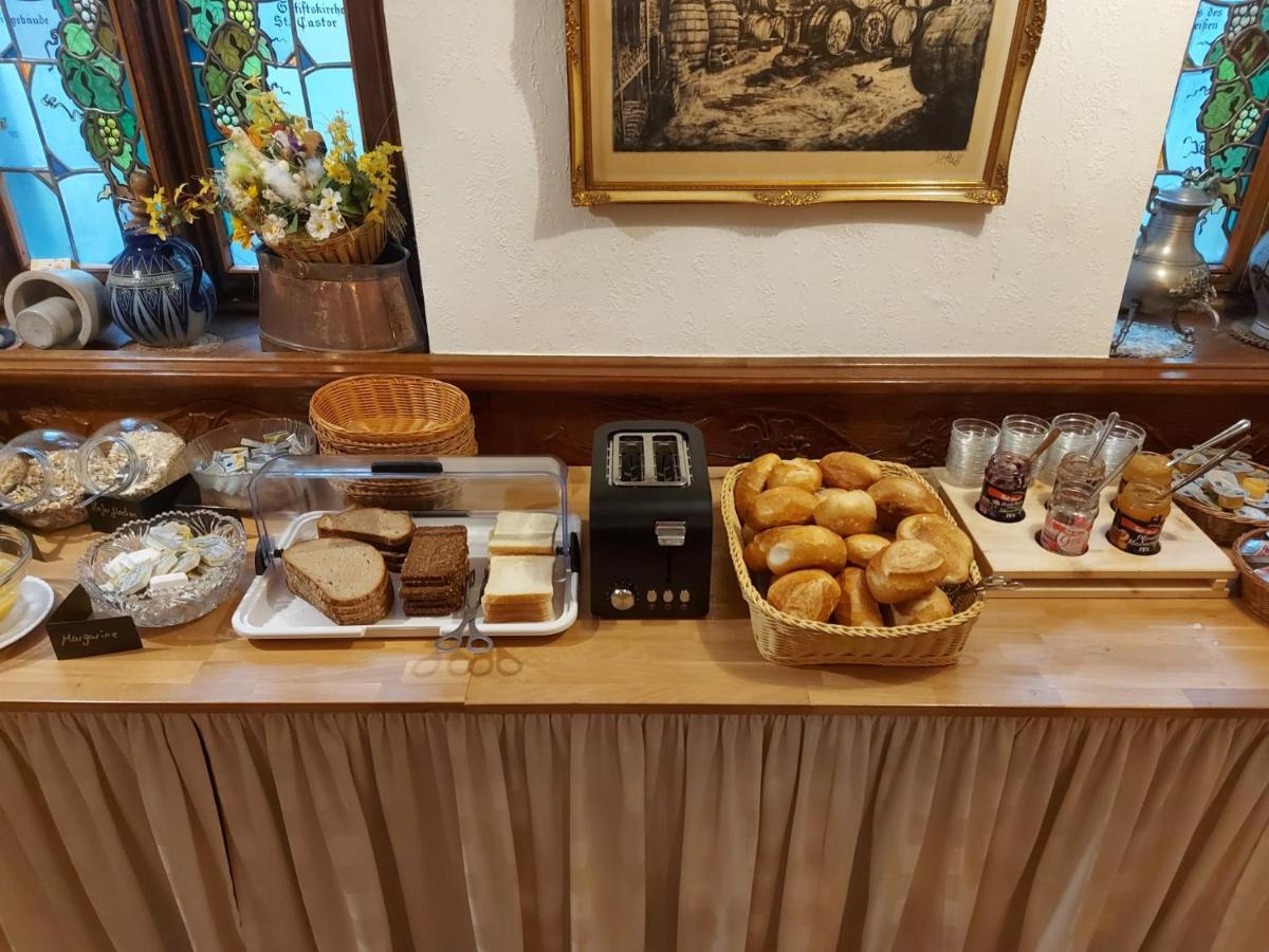 Hotel Weinhaus Am Stiftstor Treis-Karden Eksteriør billede