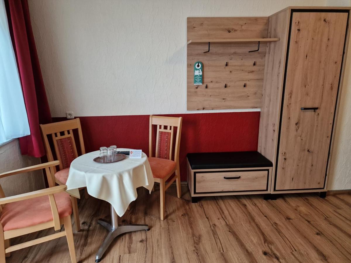 Hotel Weinhaus Am Stiftstor Treis-Karden Eksteriør billede
